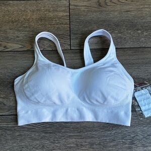 NWT Underoutfit Wireless Wire Free Comfort Shaping Bra White Sz Small Style #457